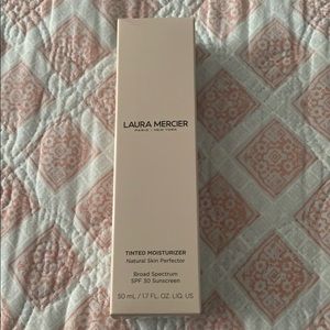 Laura Mercier tinted moisturizer. 2N1 nude.